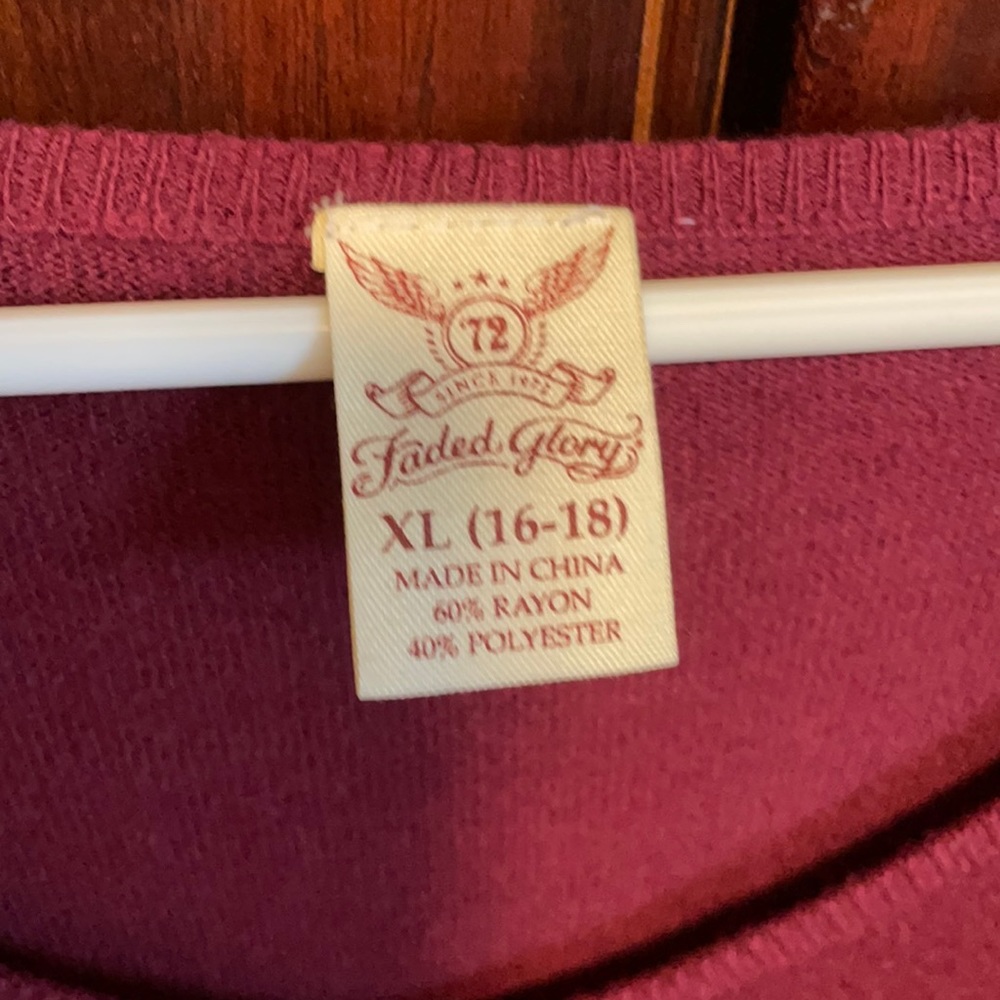 Light weight sweater